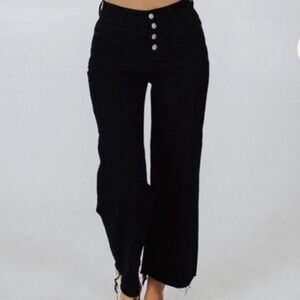 Black High-Waisted Cropped Jeans